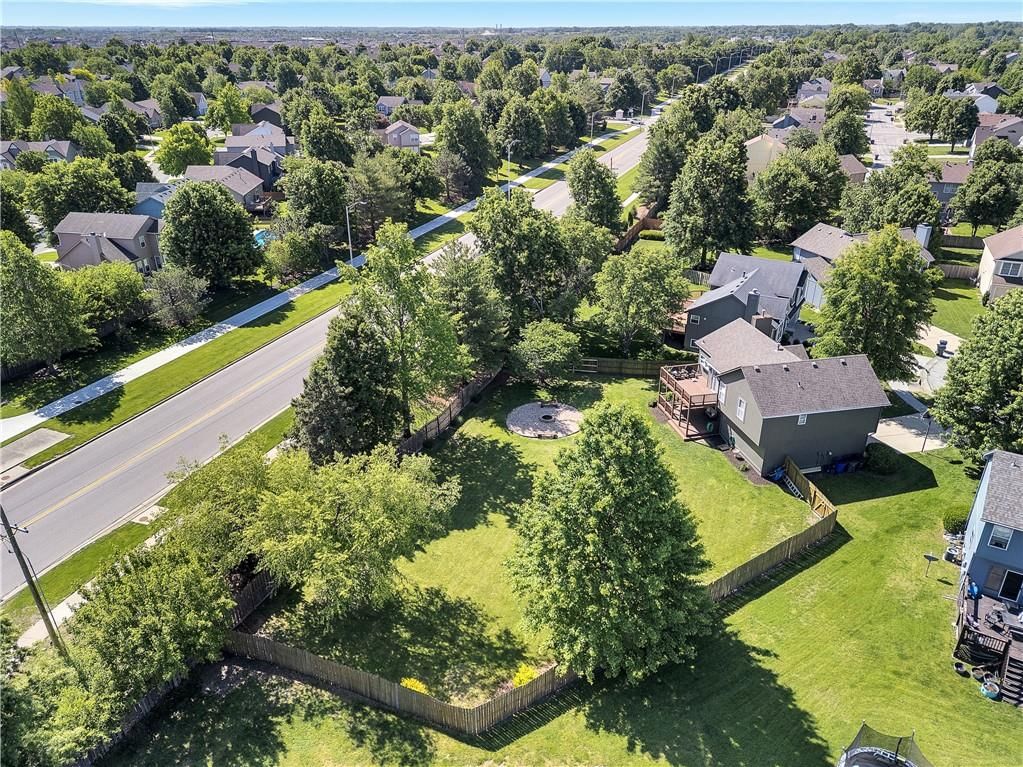 18304 W 161st Terrace — photo 36
