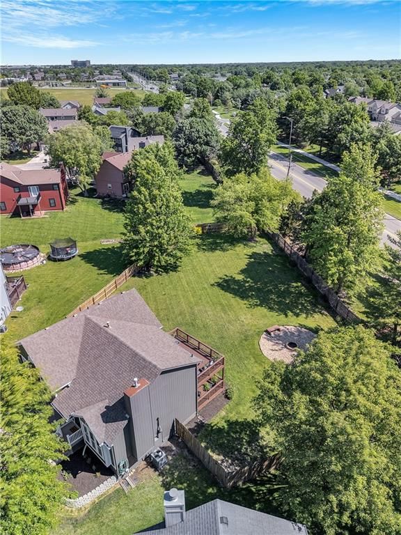 18304 W 161st Terrace — photo 38