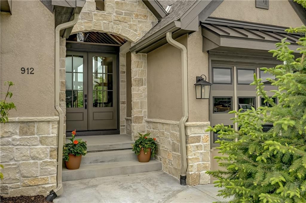 912 Savannah Lane — photo 4