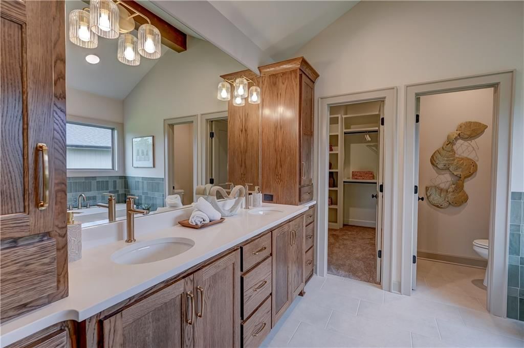 912 Savannah Lane — photo 37
