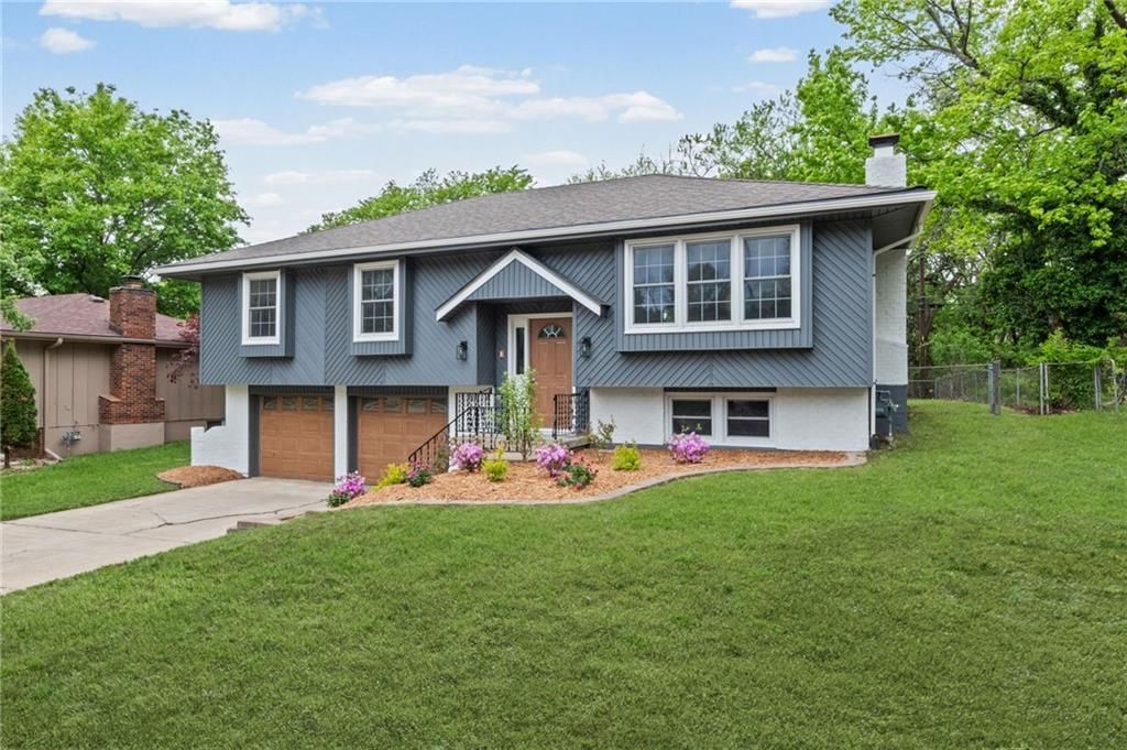 9822 Hardesty Avenue — photo 3