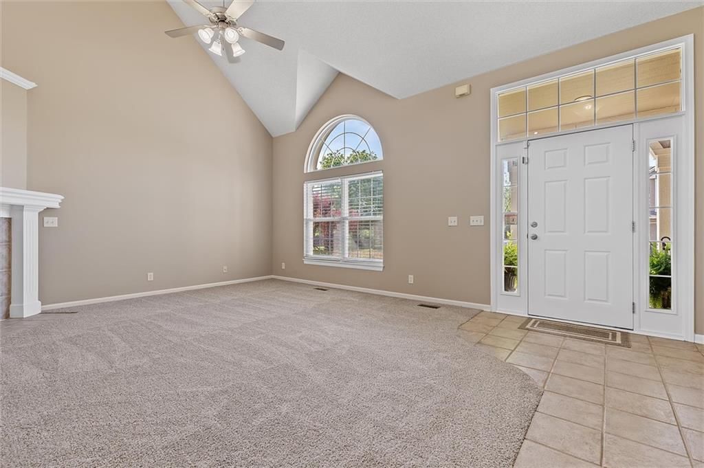 2209 NE Wyndham Drive — photo 3
