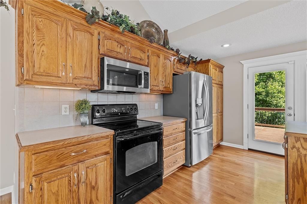 2209 NE Wyndham Drive — photo 7