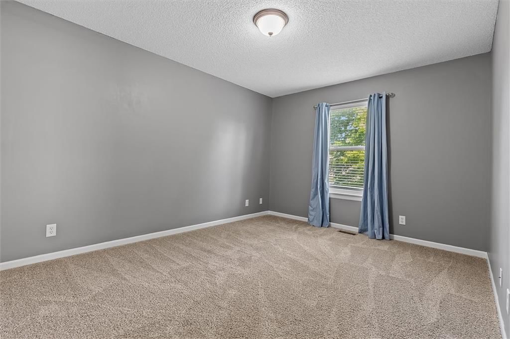 2209 NE Wyndham Drive — photo 13