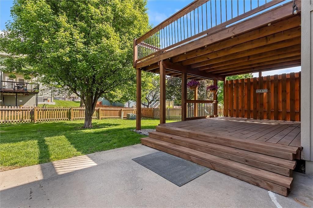 2209 NE Wyndham Drive — photo 32
