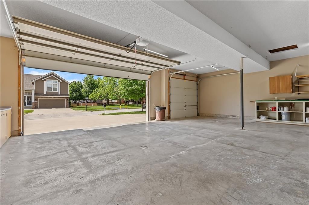 2209 NE Wyndham Drive — photo 35