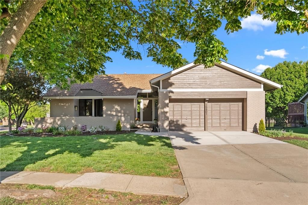 15801 Dearborn Street — photo 3