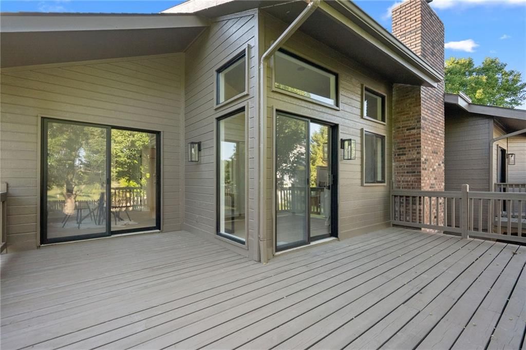 15801 Dearborn Street — photo 11