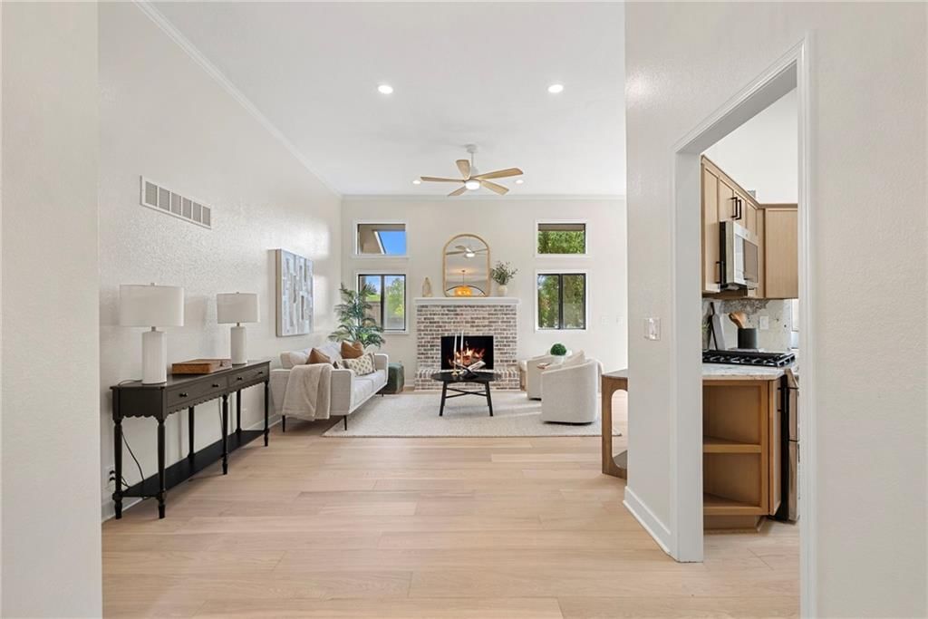 15801 Dearborn Street — photo 13