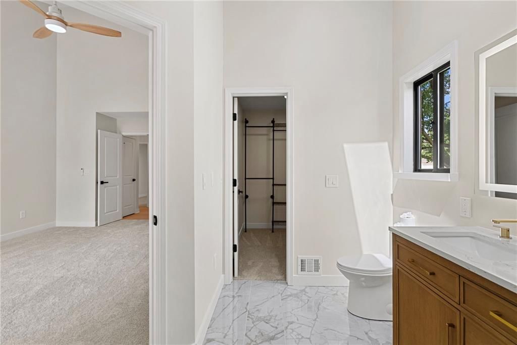 15801 Dearborn Street — photo 25
