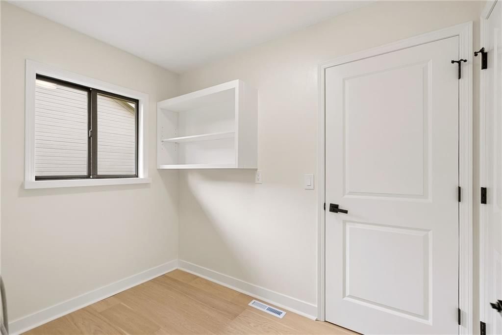15801 Dearborn Street — photo 34