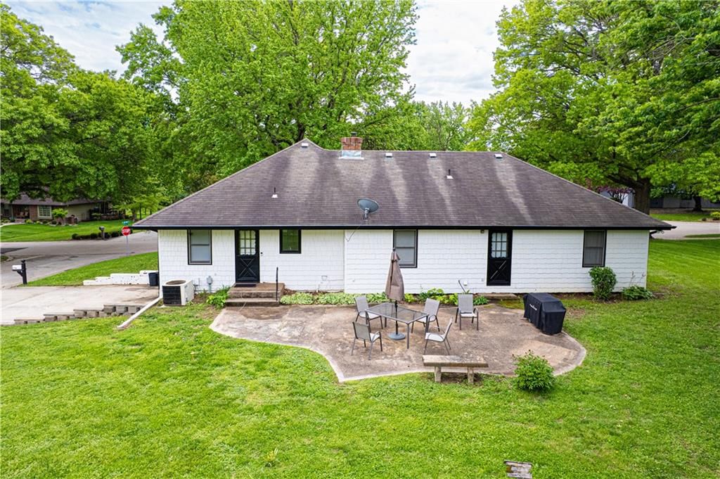 4715 Stonecrest Terrace — photo 32