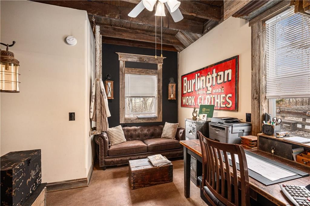 15335 HH Highway — photo 9