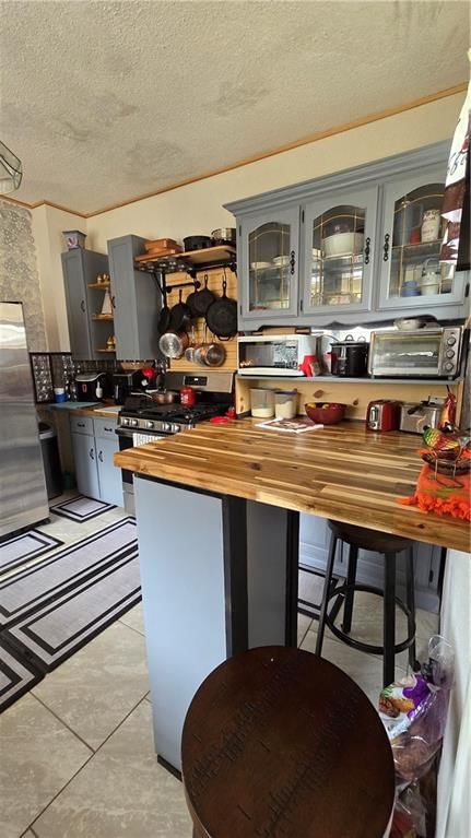 411 W 2nd Street — photo 27