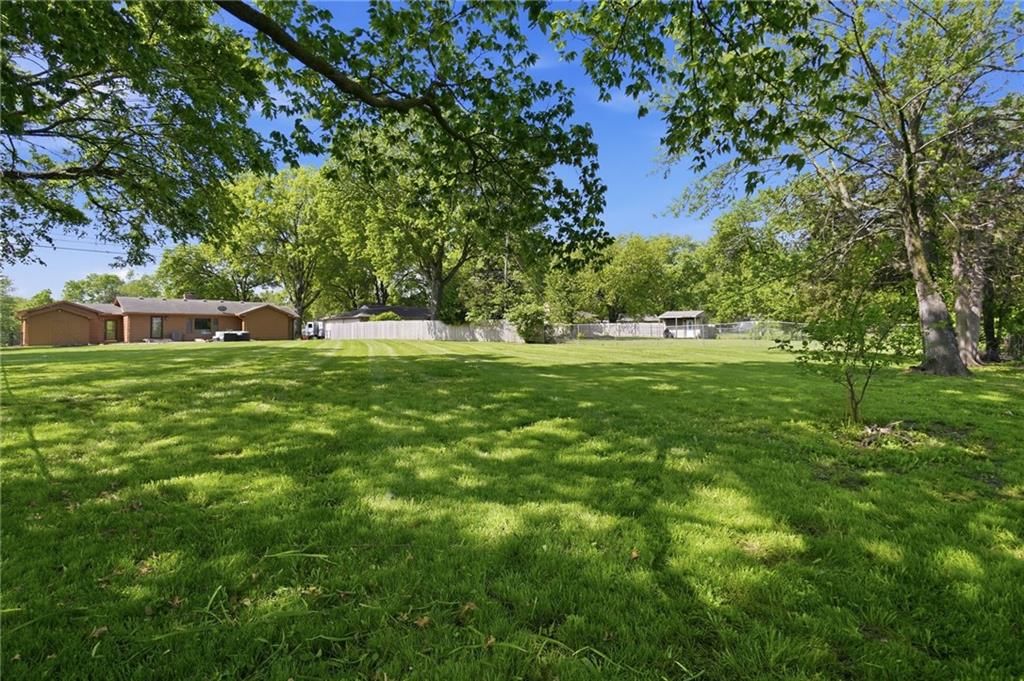1316 E 108th Street — photo 34