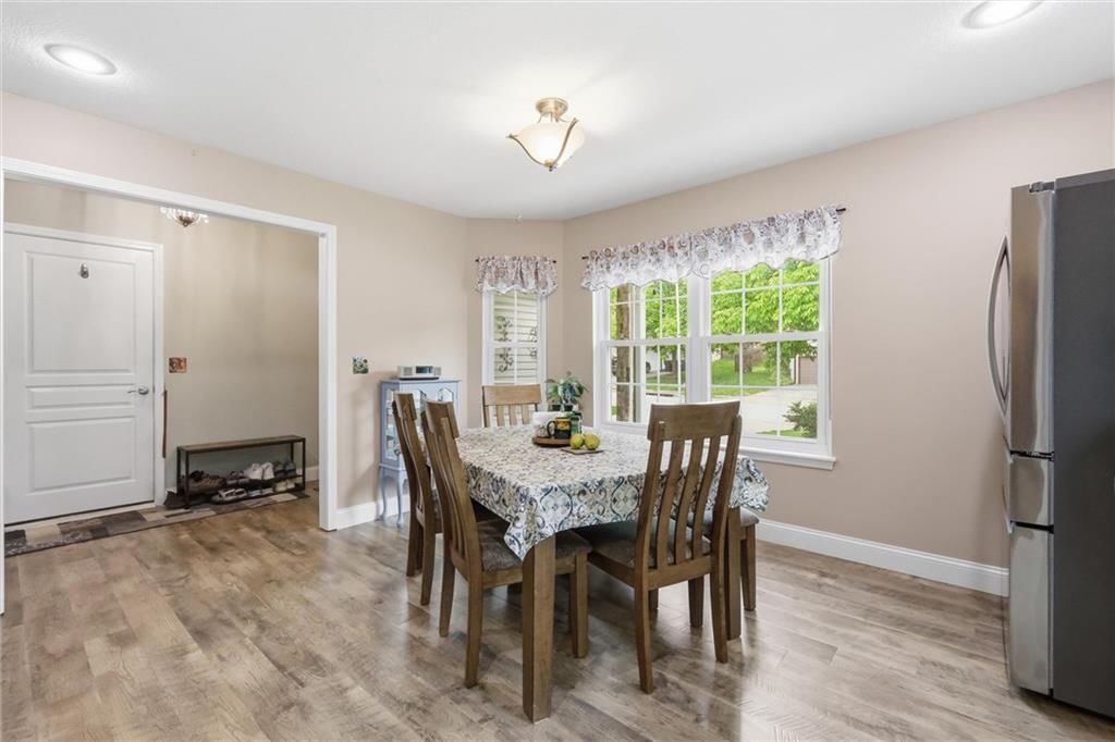 212 SE Cromwell Road — photo 9