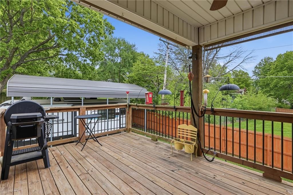 212 SE Cromwell Road — photo 35