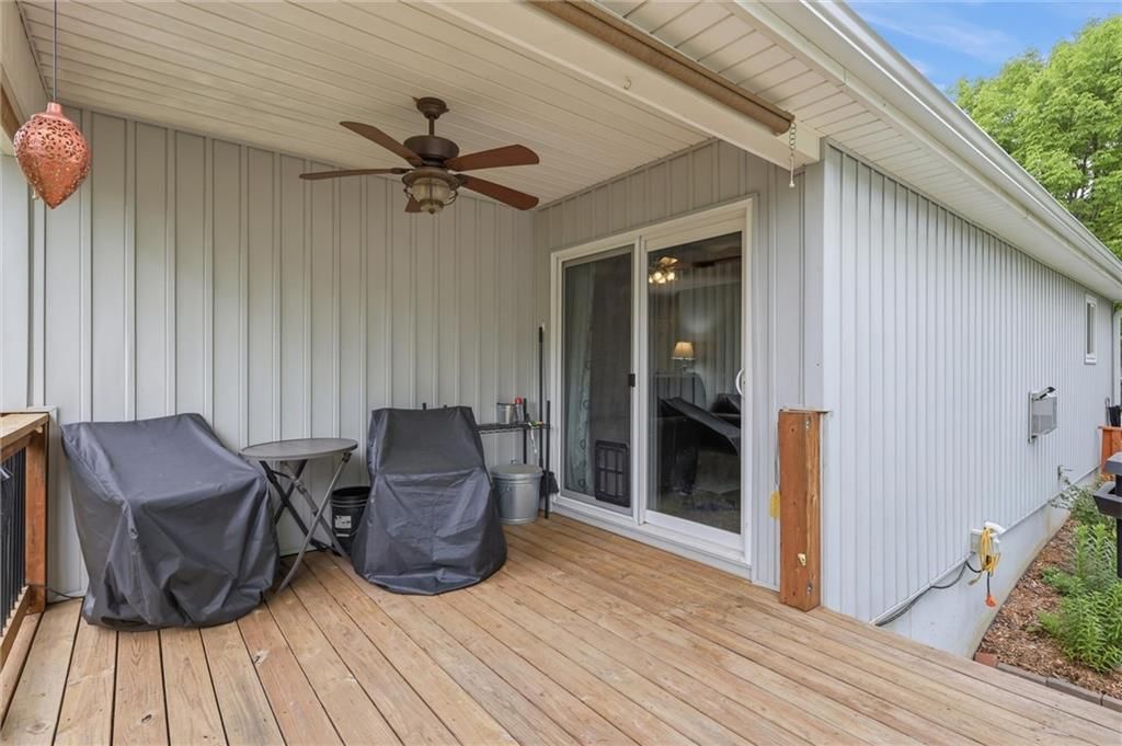 212 SE Cromwell Road — photo 36