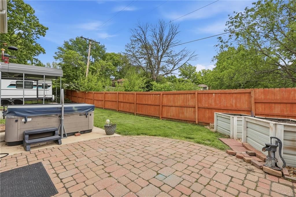 212 SE Cromwell Road — photo 37