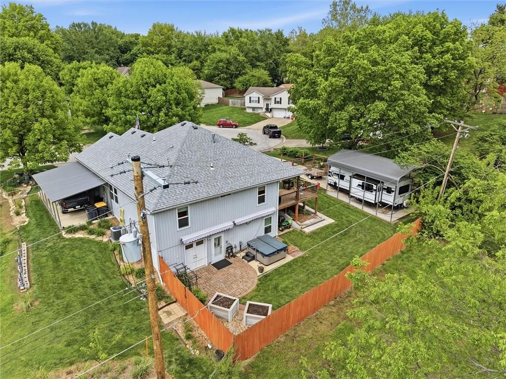 212 SE Cromwell Road — photo 45