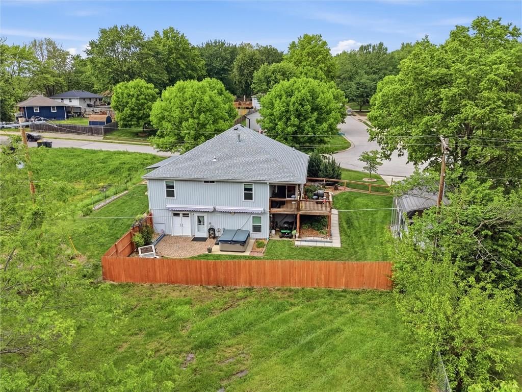 212 SE Cromwell Road — photo 46
