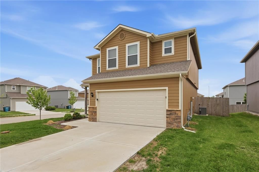 21305 W 215th Terrace — photo 4