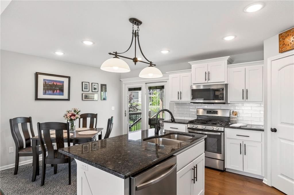 1704 Chestnut Street — photo 10