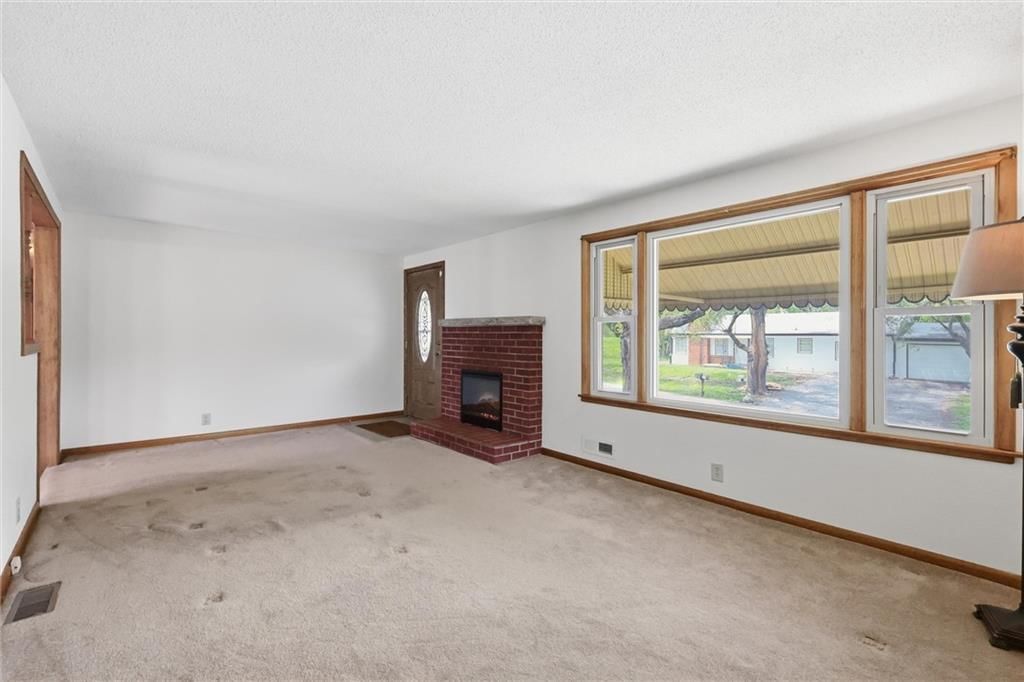 2511 N 84th Terrace — photo 7