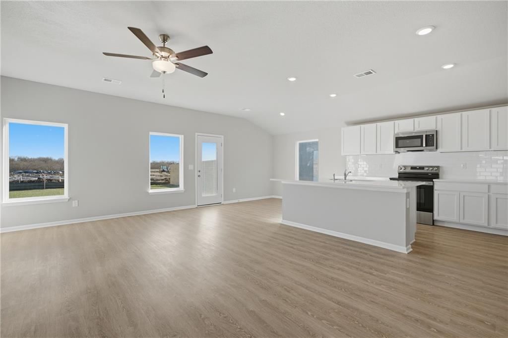 19475 Lincoln Street — photo 5