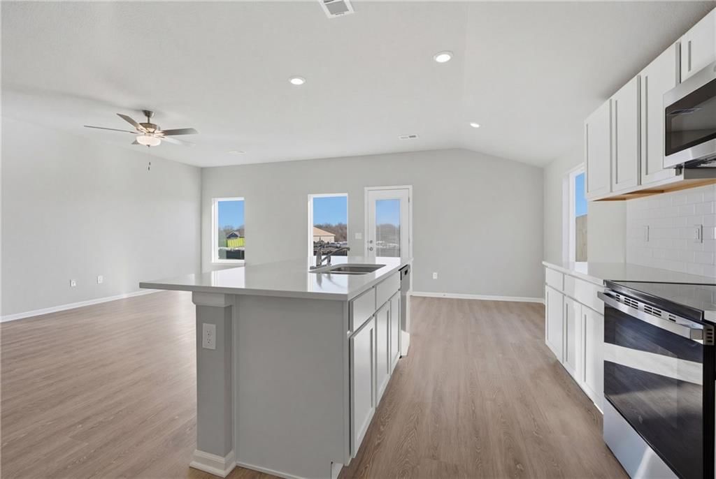 19475 Lincoln Street — photo 12
