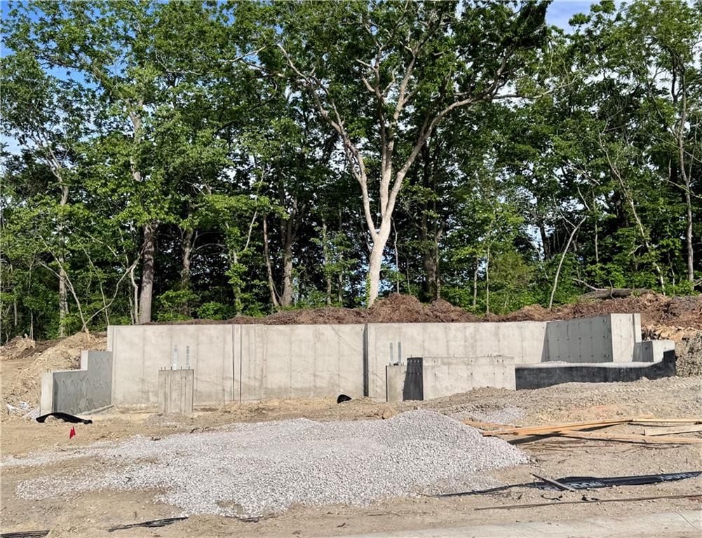 8485 Eagle Creek Drive — photo 4