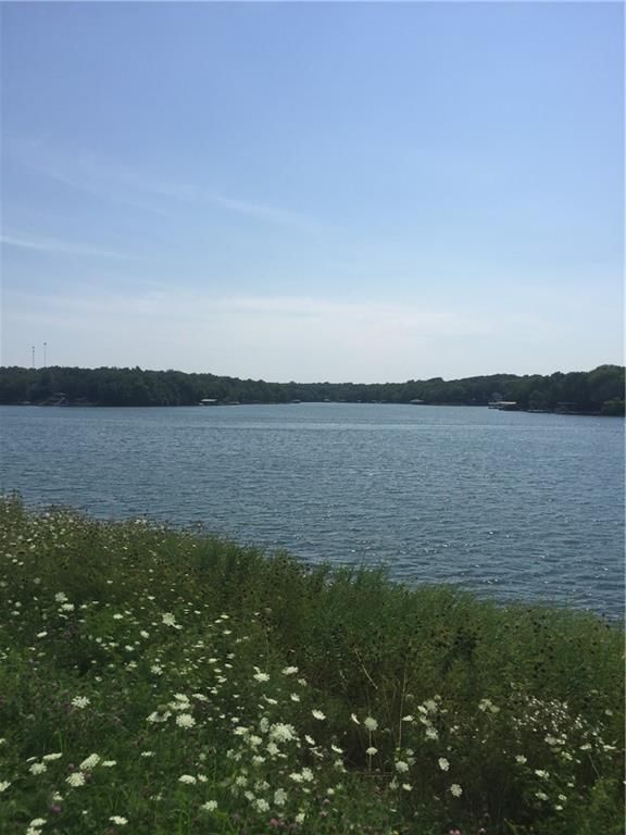 9 Fishing Lake Drive, Mound City, KS