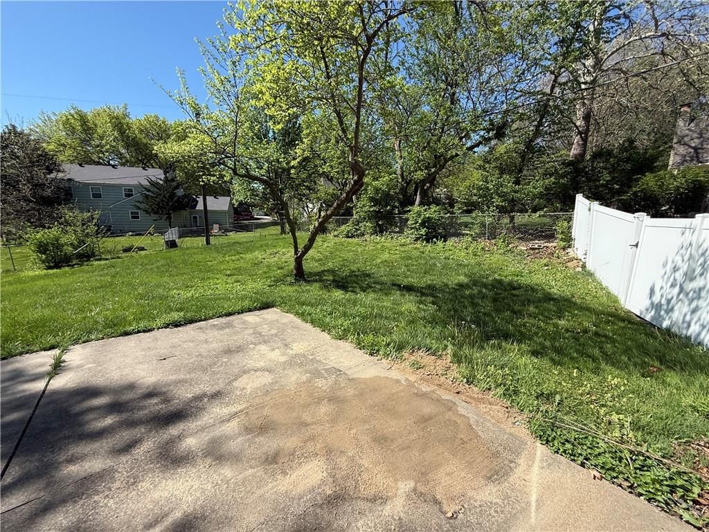 5205 W 99th Street — photo 4
