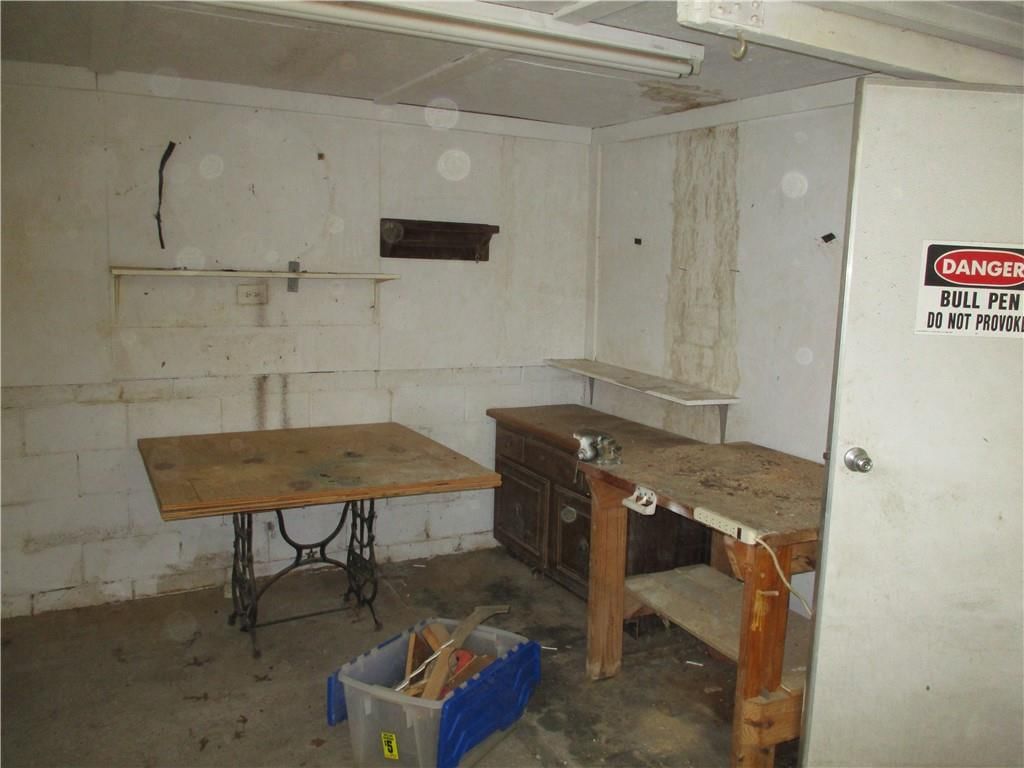 208 E 21st Street — photo 12