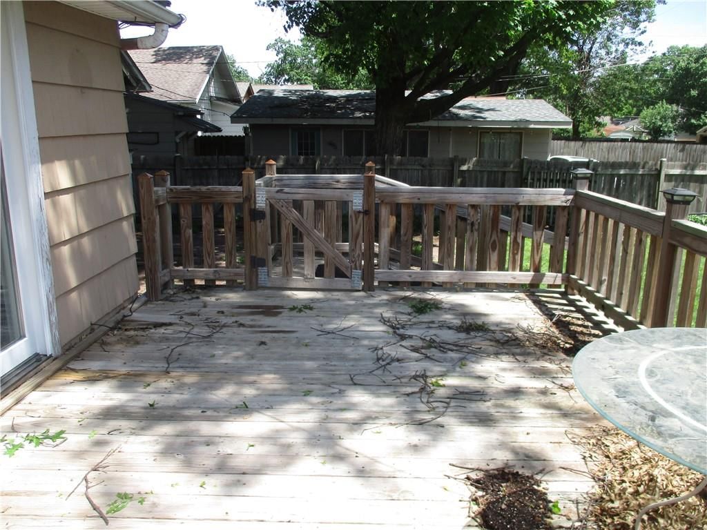 208 E 21st Street — photo 19