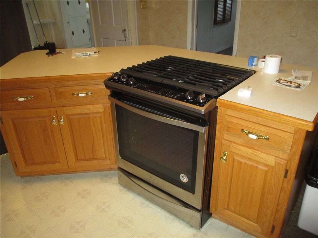 208 E 21st Street — photo 28