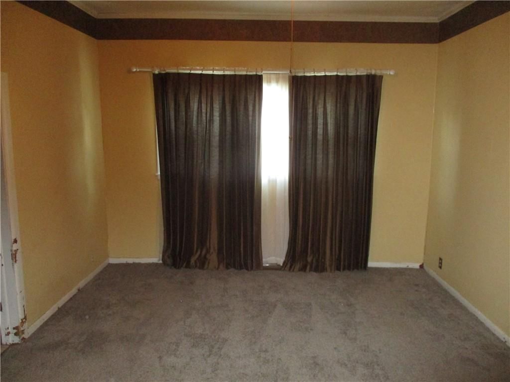 208 E 21st Street — photo 35