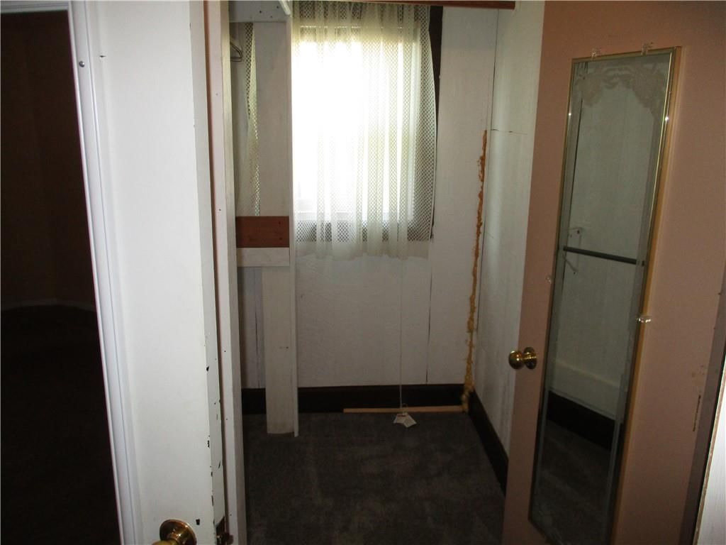 208 E 21st Street — photo 37