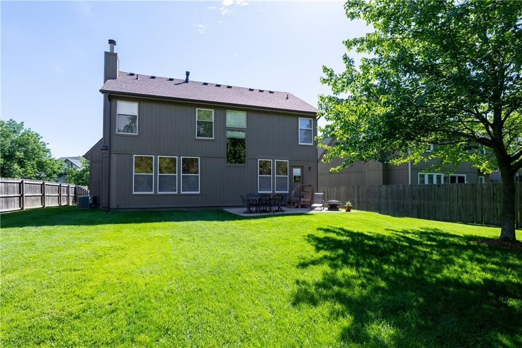 11247 W 116th Terrace — photo 33