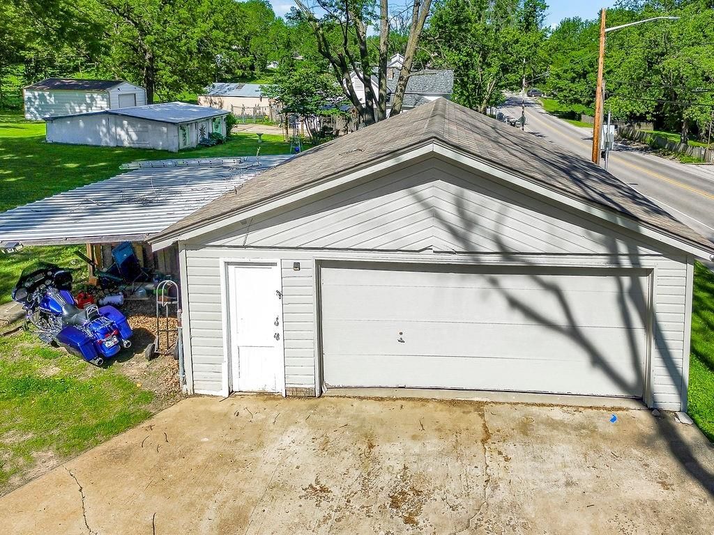 1540 N Noland Road — photo 25