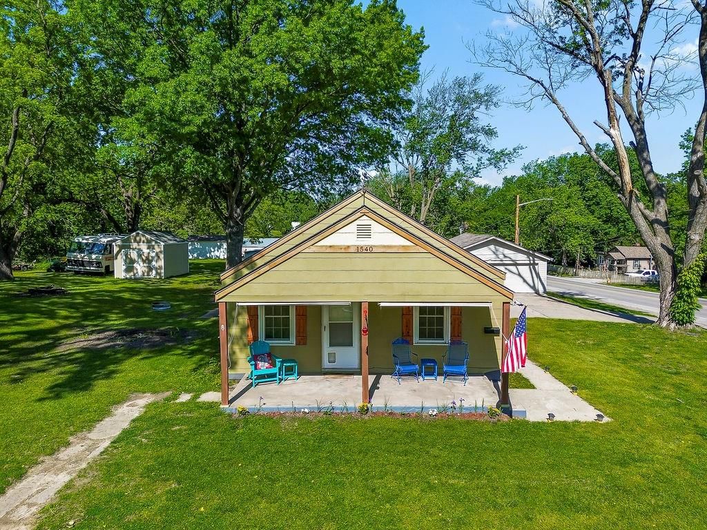 1540 N Noland Road — photo 32