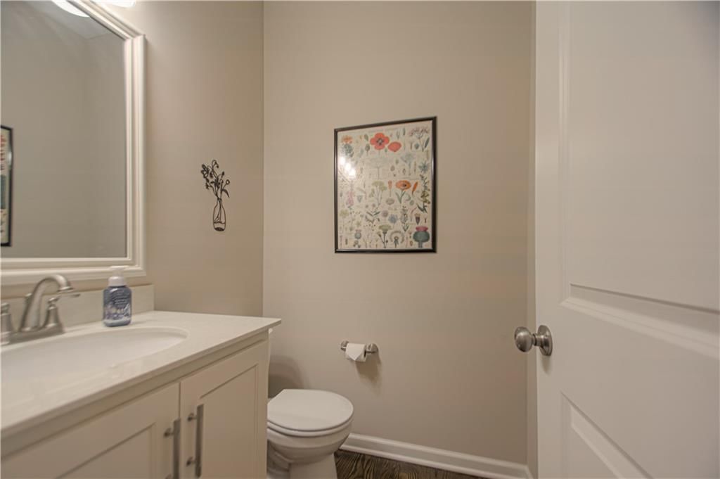 1913 Cemco Drive — photo 10
