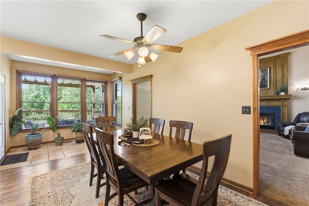 504 SE Asheville Drive — photo 8