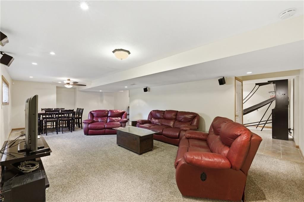 504 SE Asheville Drive — photo 10