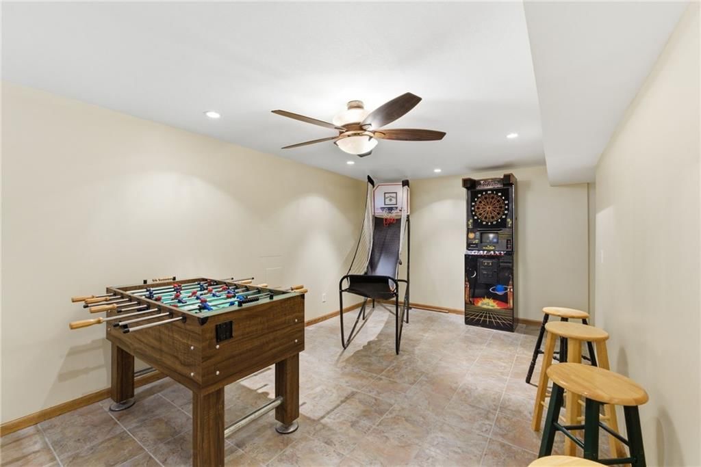 504 SE Asheville Drive — photo 13
