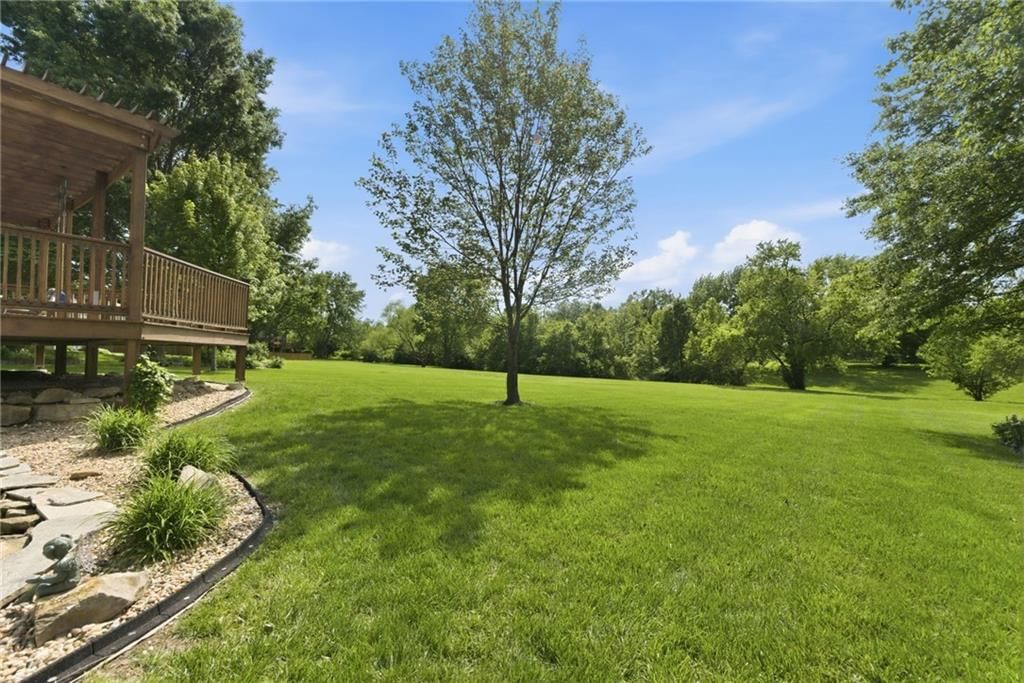 504 SE Asheville Drive — photo 25