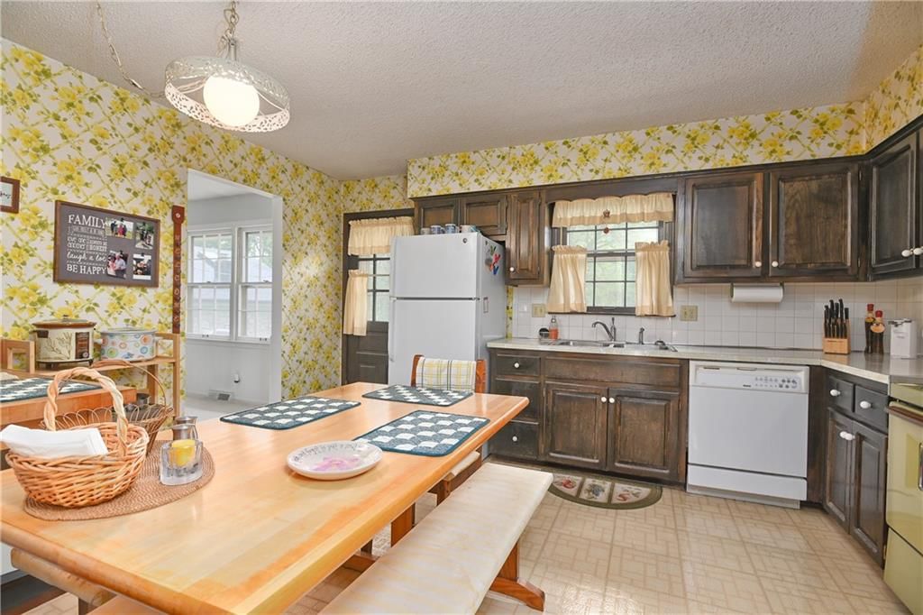 5816 Whispering Oaks Lane — photo 12
