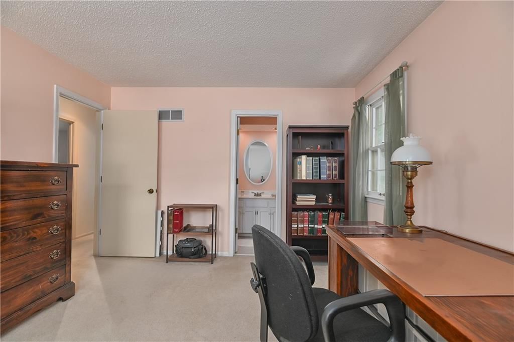 5816 Whispering Oaks Lane — photo 15