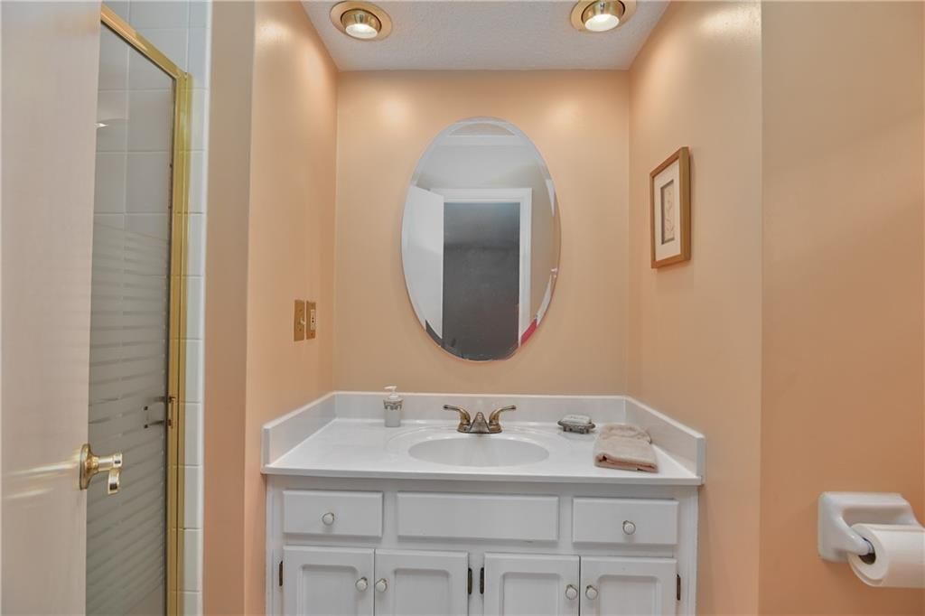 5816 Whispering Oaks Lane — photo 16