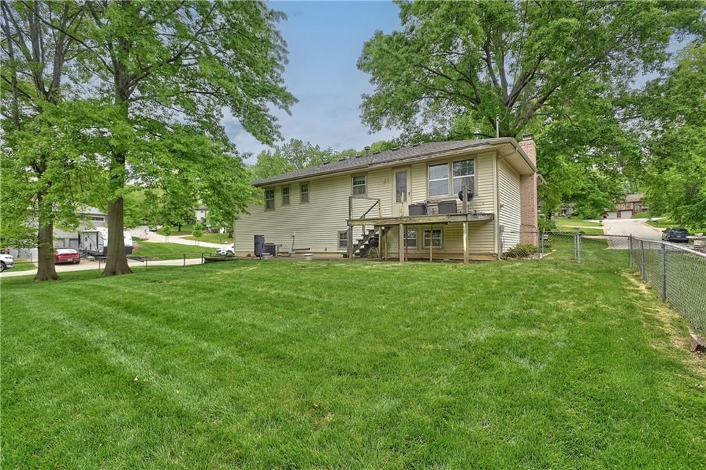 5816 Whispering Oaks Lane — photo 24